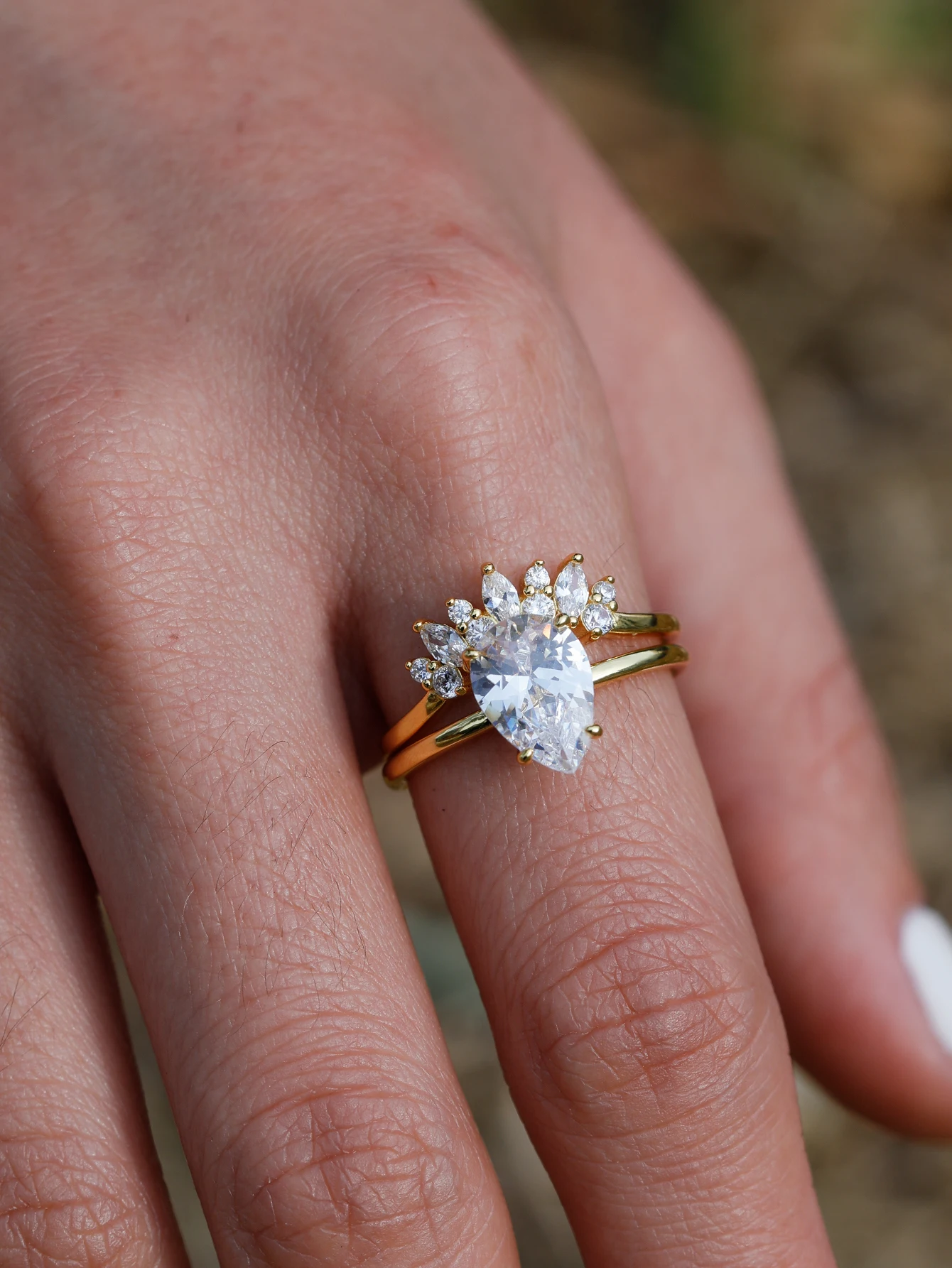 

S925 Sterling Silver 1CT Teardrop-shaped Moissanite Ring Set Exquisite Jewelry Suitable for Gift Giving Personality and Fashion