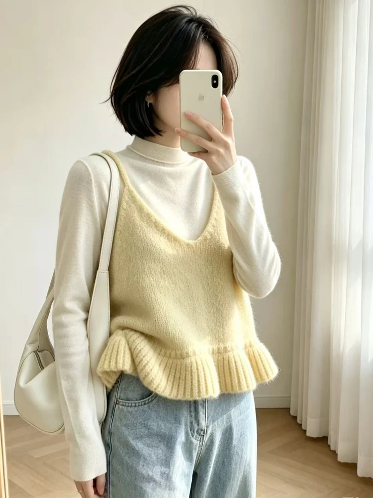 AOSSVIAO Korean‑Style Women Camisole Wool Knit 2026 Autumn Winter Ruffle‑Trimmed Unique Niche Tank Top Elegant Sleeveless Camis