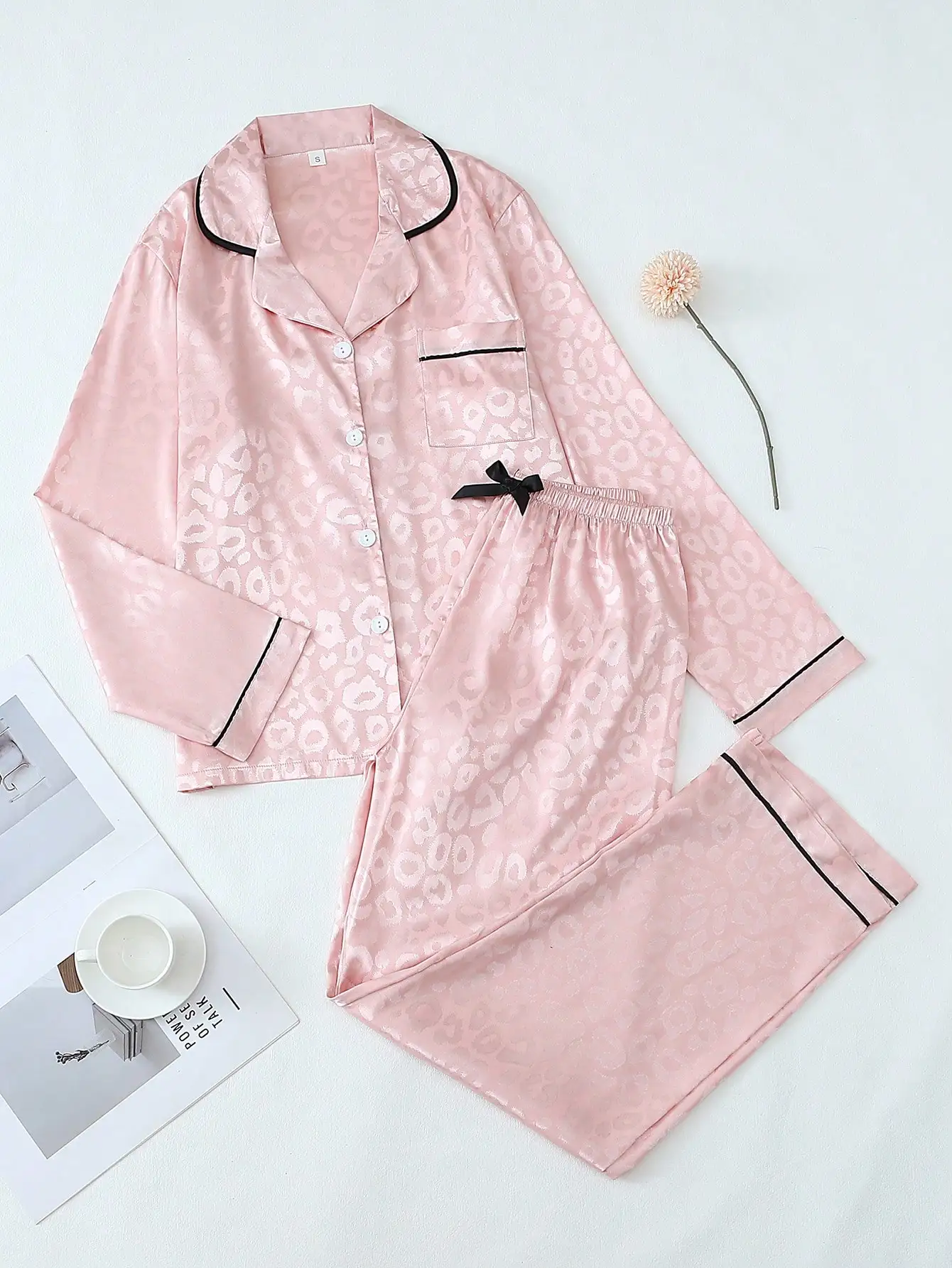 

Pink Leopard Print Satin Pajama Set with Collar Top and Bowknot Waist Pants