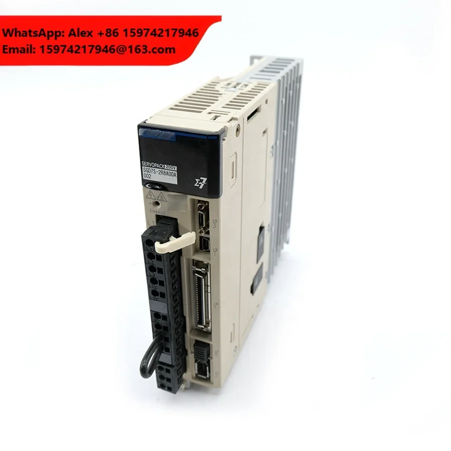 New In Stock Yaskawa Sigma-7 Servo Drives 200V 400W SGD7S2R8A00A002 SGD7S-2R8A00A002 Yaskawa Servo Drive