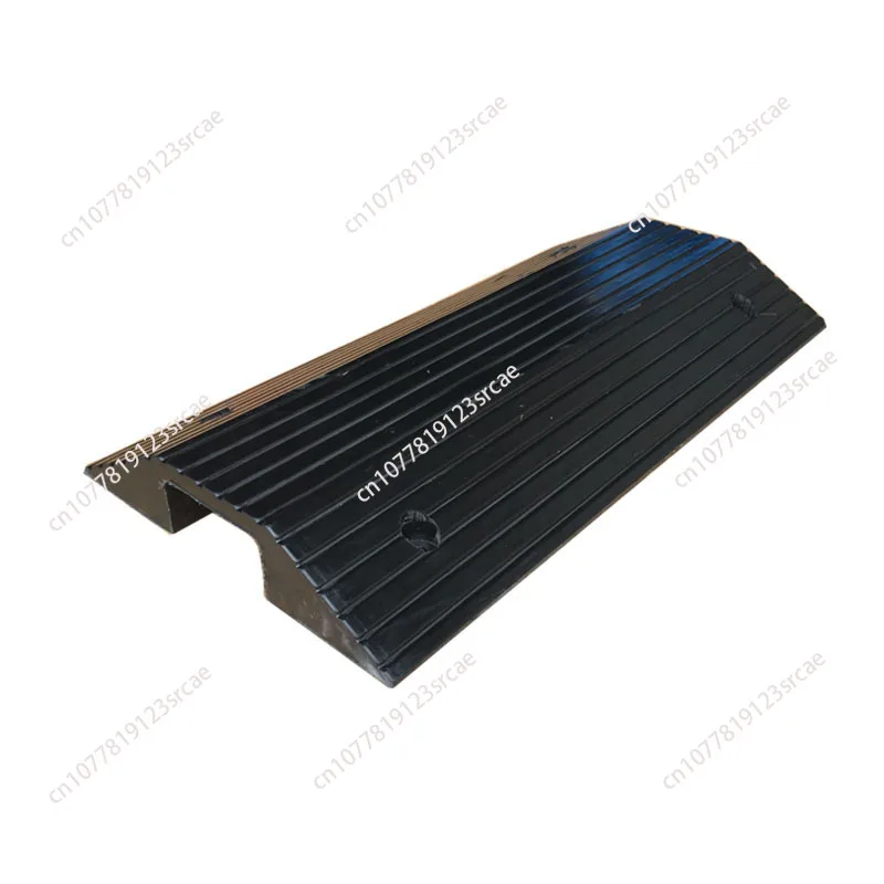 Portable Uphill Pad, Bridge Type Rubber Road Slope Curb Ramp for Electric Car Access