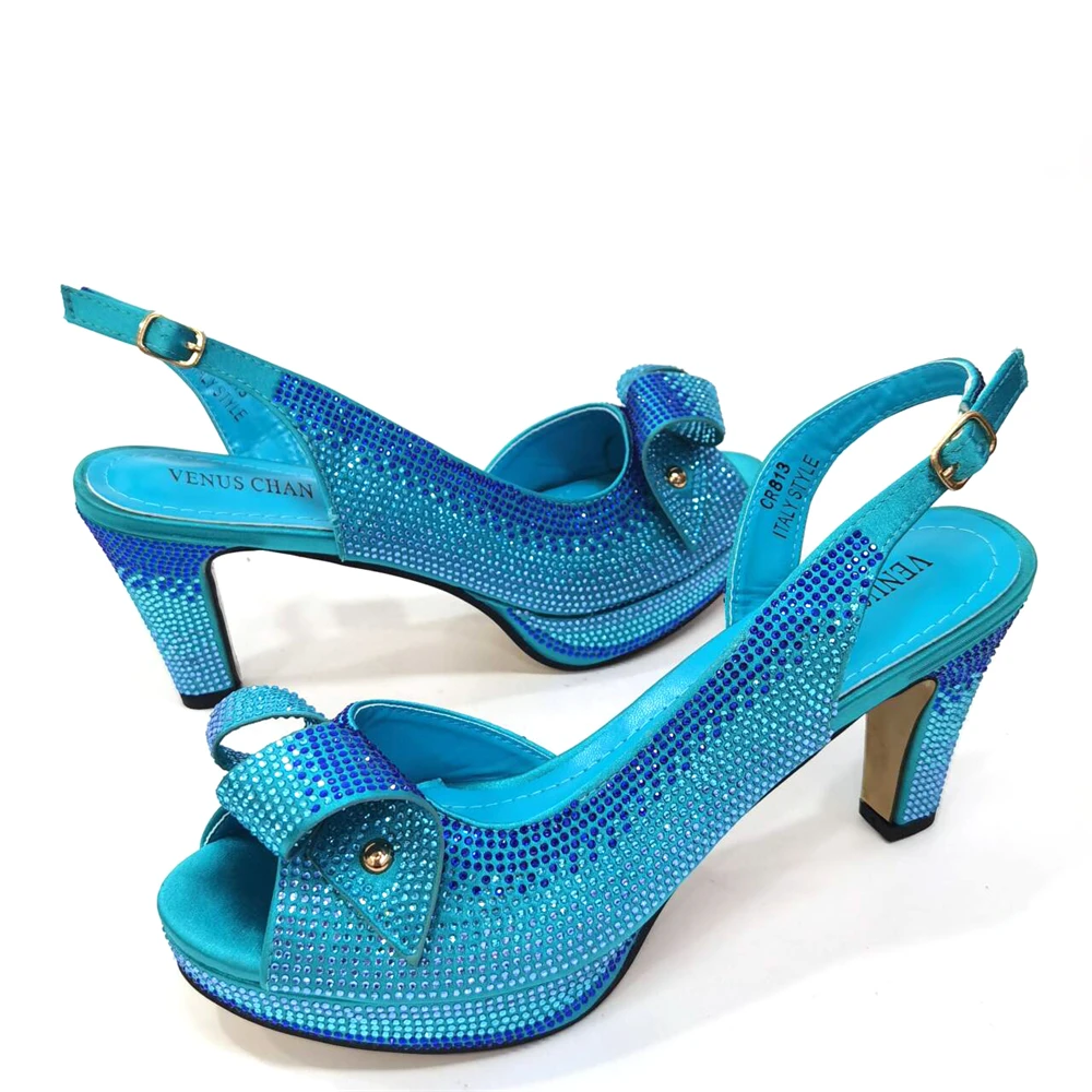 Summer High Quality Pointed Toe Ladies Shoes Matching Bag Set in Sky Blue For Mature Women Casual Party Pump