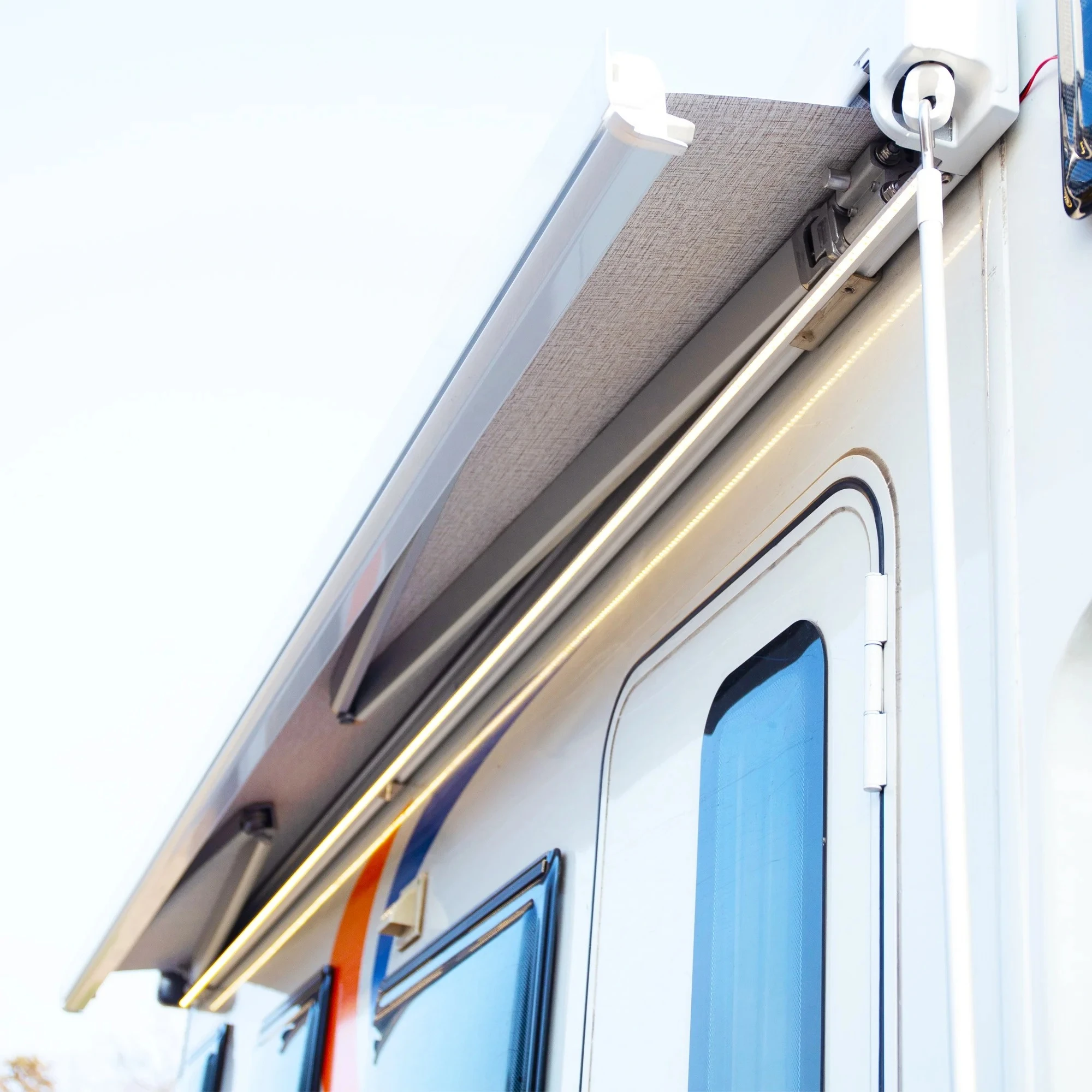 S27L Caravan Awning Side Mounted Caravan RV Awning Camper With LED Strip