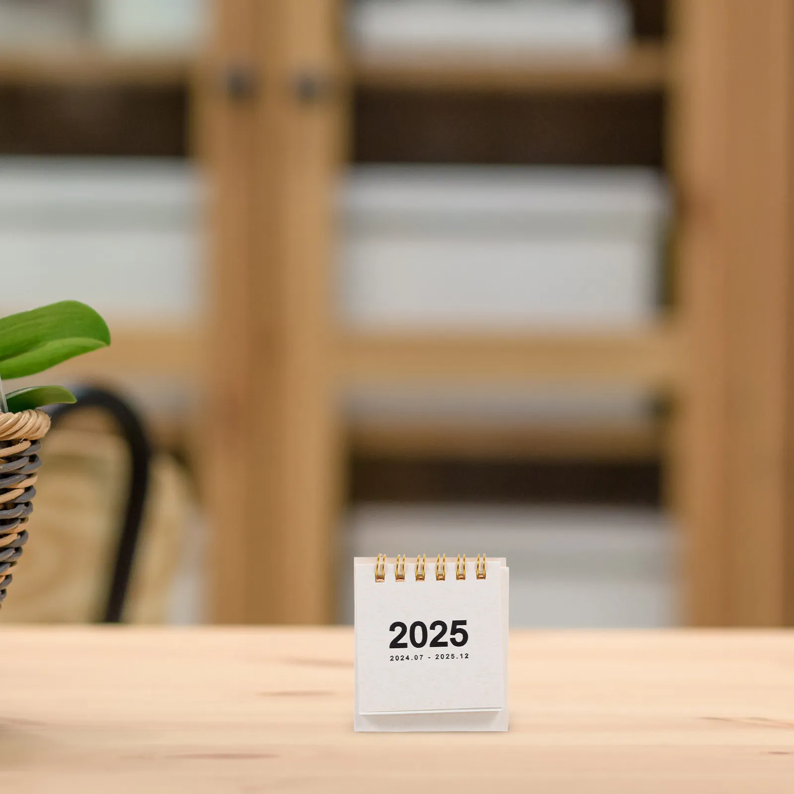 

Настольный календарь на 2024-2025 годы, откидной, ежемесячный, для офиса, класса, с персонализированным местом для записей