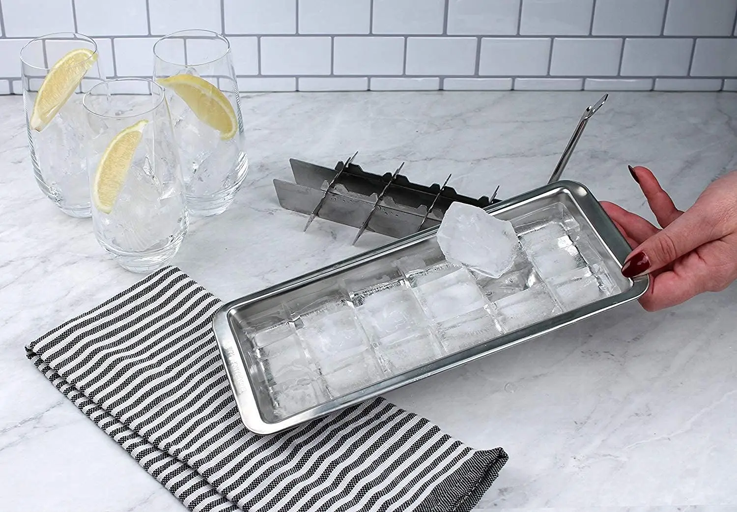 18/8 Stainless Steel Ice Cube Tray, 18 Slot Ice Cube Tray with Easy Release Handle, Removable Slots for Easy Ice Cube Removal