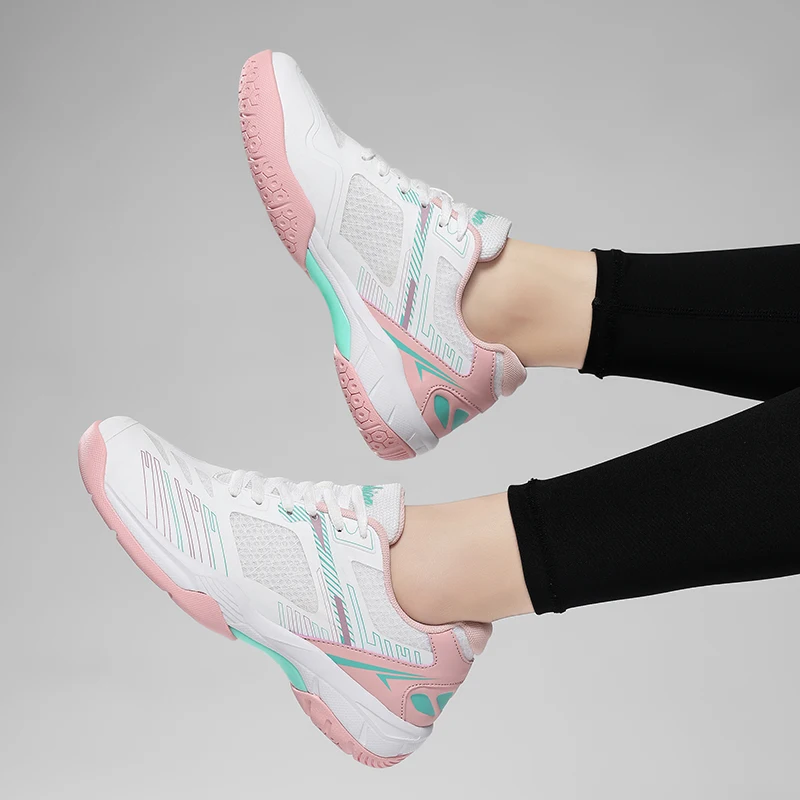 Badminton Shoes Women Lightweight Anti-slip Low-top Outdoor Sports Women Shoes Wear-resistant Comfort Casual Running Shoes Women