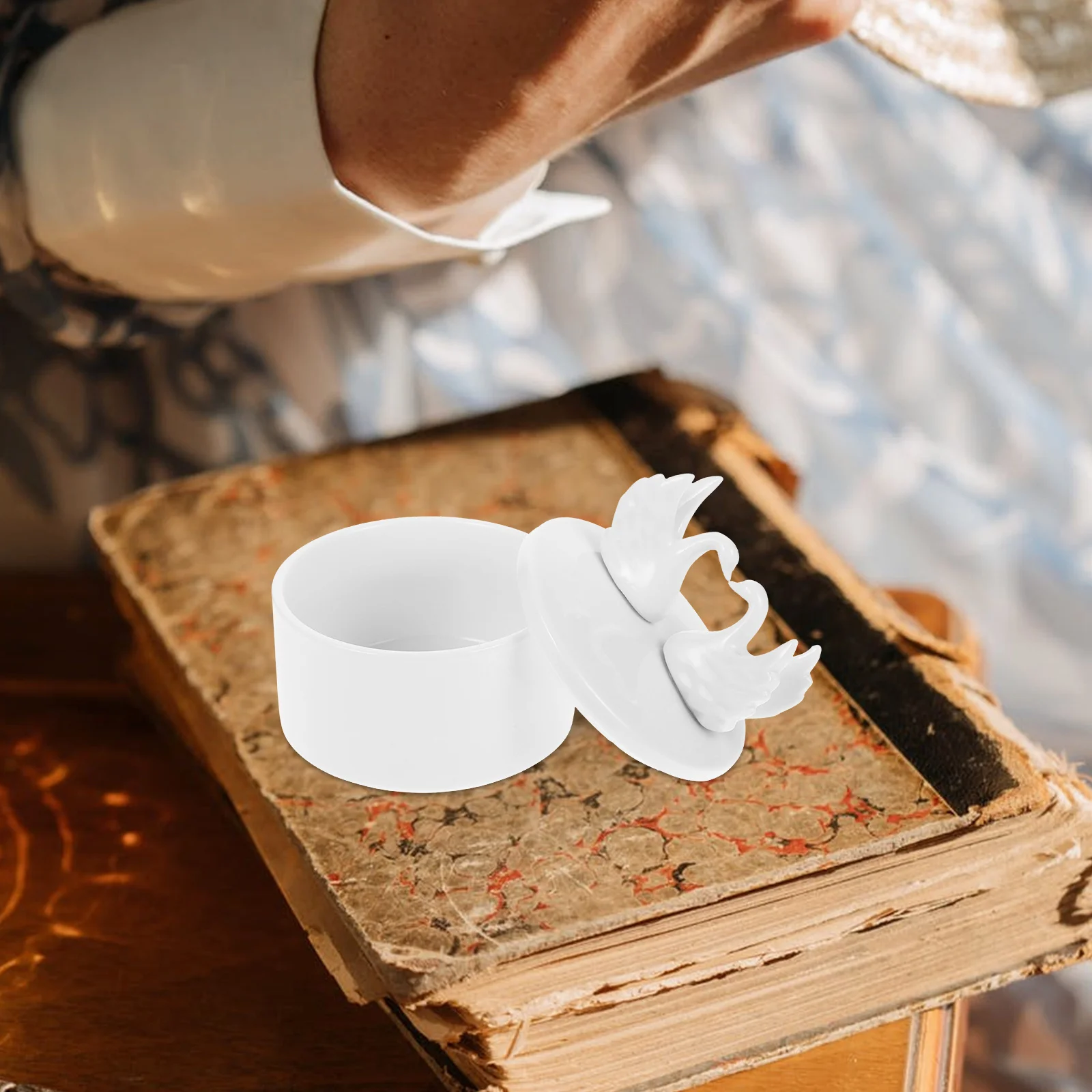 

Керамический настольный органайзер-шкатулка для драгоценностей в виде лебедя, прочный футляр для хранения ювелирных изделий для колец, серег, браслетов, украшений