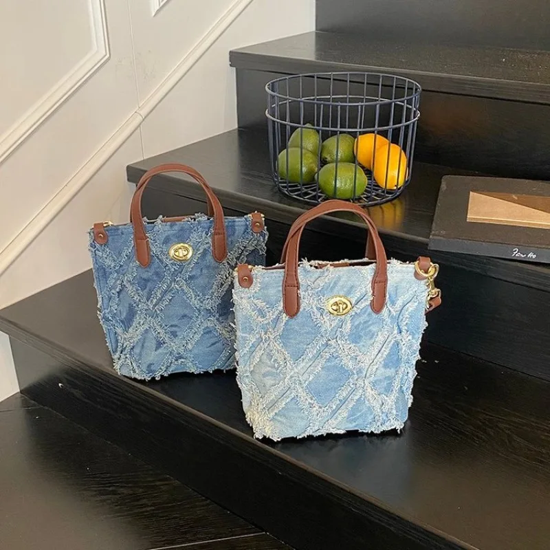 

Casual Simple Commuter Elegant Leather Diaper Bag For Women Large Capacity Textured Original Retro Fashionable Tote