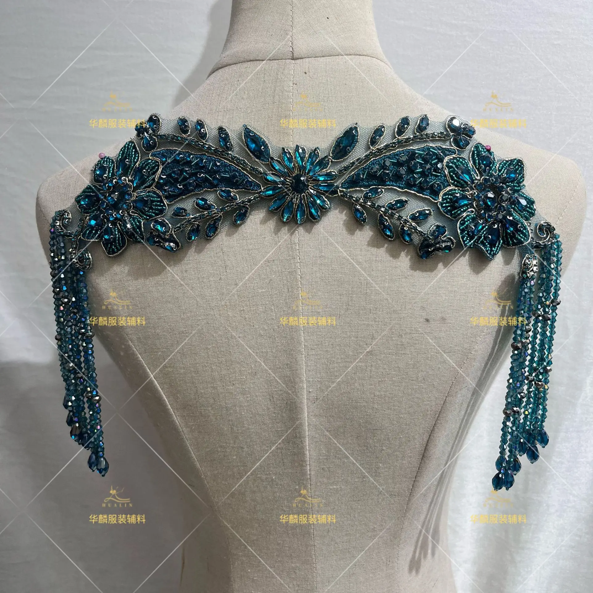 มือลูกปัด Fringe Trim พร้อมจี้ DIY Embellishment สําหรับชุด Bra Collars แพทช์หรูหรา Headscarves อุปกรณ์เสริม