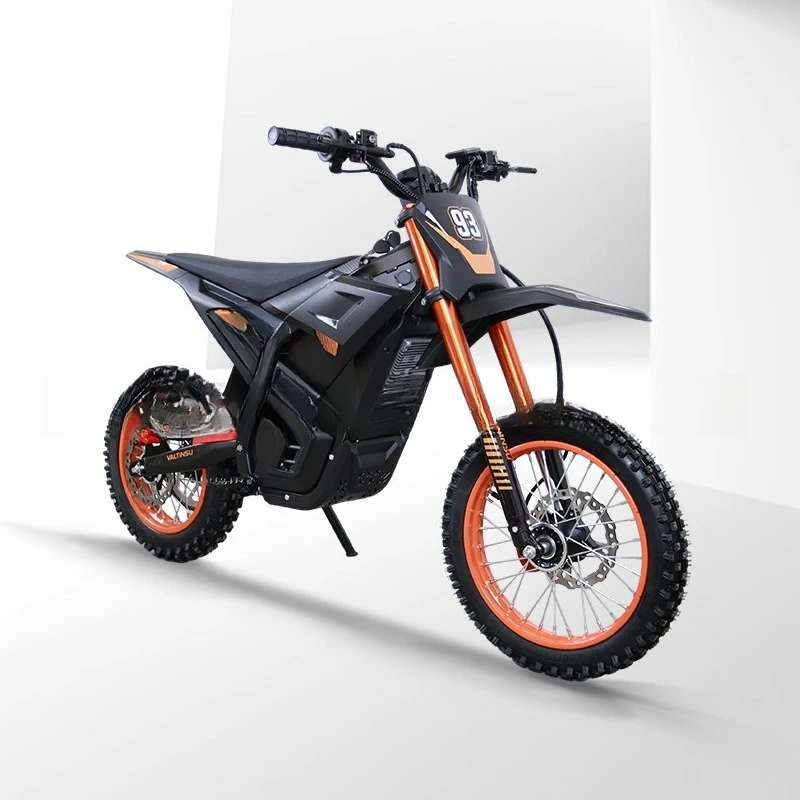 

Новый электрический мотоцикл для бездорожья с высокой мощностью 2500 Вт, произведенный на заводе электромобилей.