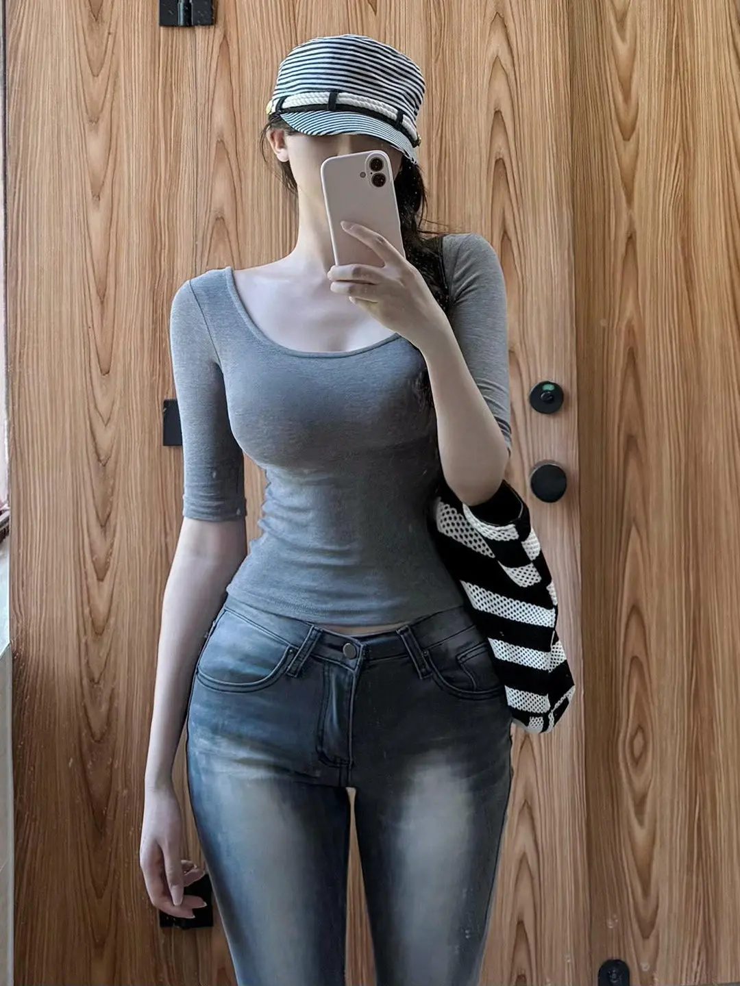 Korean Style Grey U-Neck Mid-Sleeve Slim Fit T-Shirt Women's Summer New Short Length Sexy Base Shirt Shoulder Width Regular