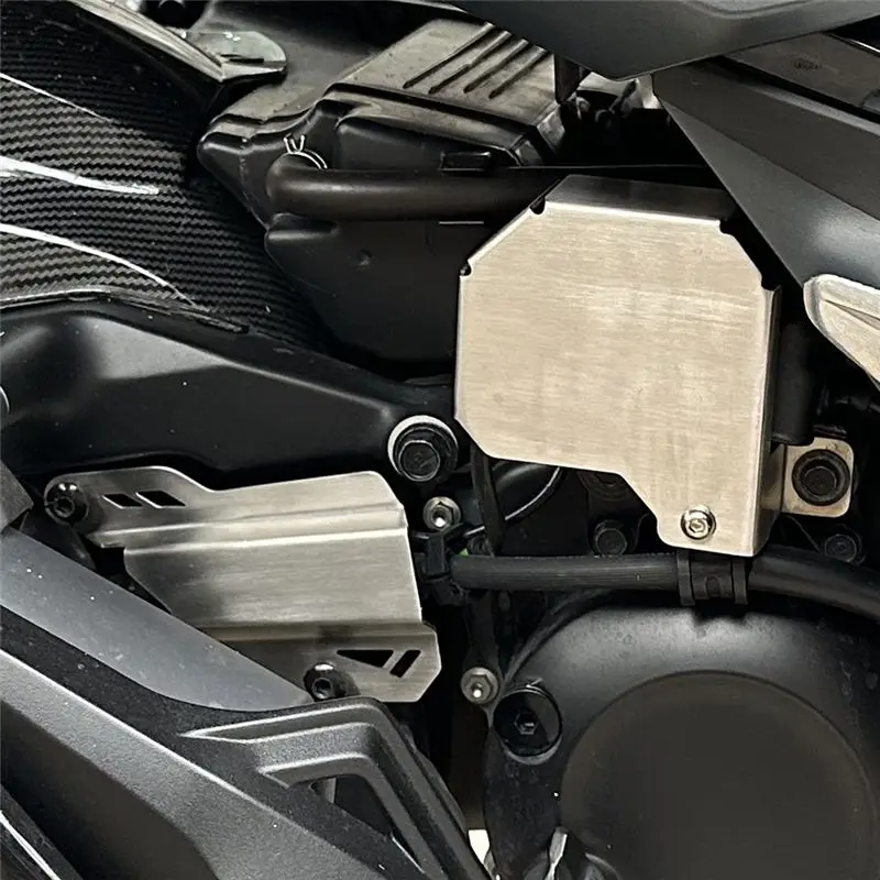 ตัวป้องกันท่อส่งน้ำมัน ฝาครอบป้องกันถังเก็บน้ำมันเบรกหลัง สำหรับรถฮอนด้า ฟอร์ซ่า 350 ฟอร์ซ่า350