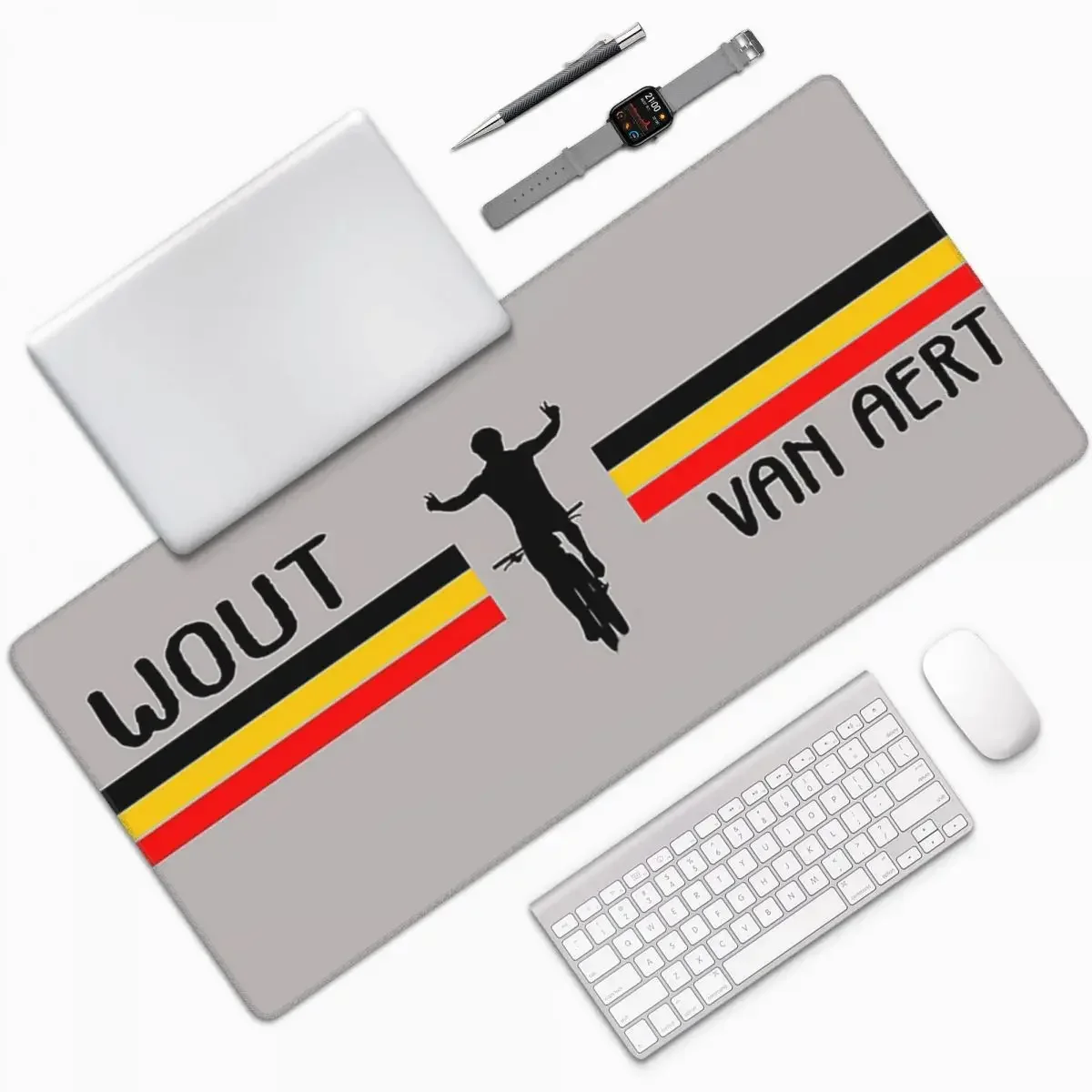 Mathieu Van Der Poel 大型マウスパッドコンピュータキーボードマウスマットゲーマー PC ラップトップデスクマットオフィスアクセサリーテーブルマット