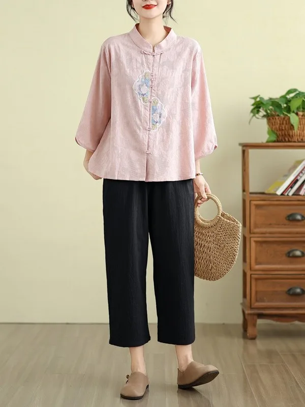 Elegancki haftowany zestaw z bawełny i lnu dla kobiet w średnim wieku, casualowy, spódnica o długości siedmiu stóp i spodnie z ośmioma elementami.