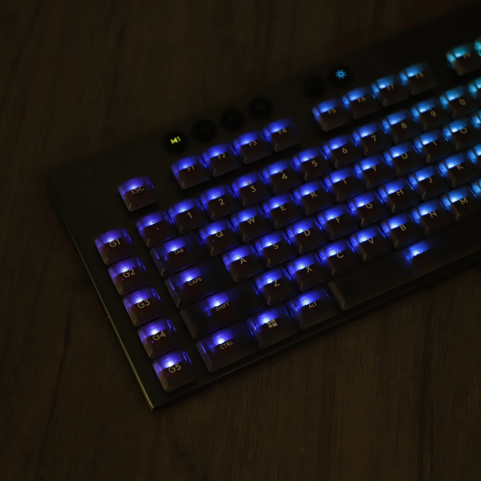 YMDK Black Transparent PC Material Backlit Keycap DIY Compatible for Logitech G813 G815 G913 G915 G913 tkl G915 tkl Keyboard