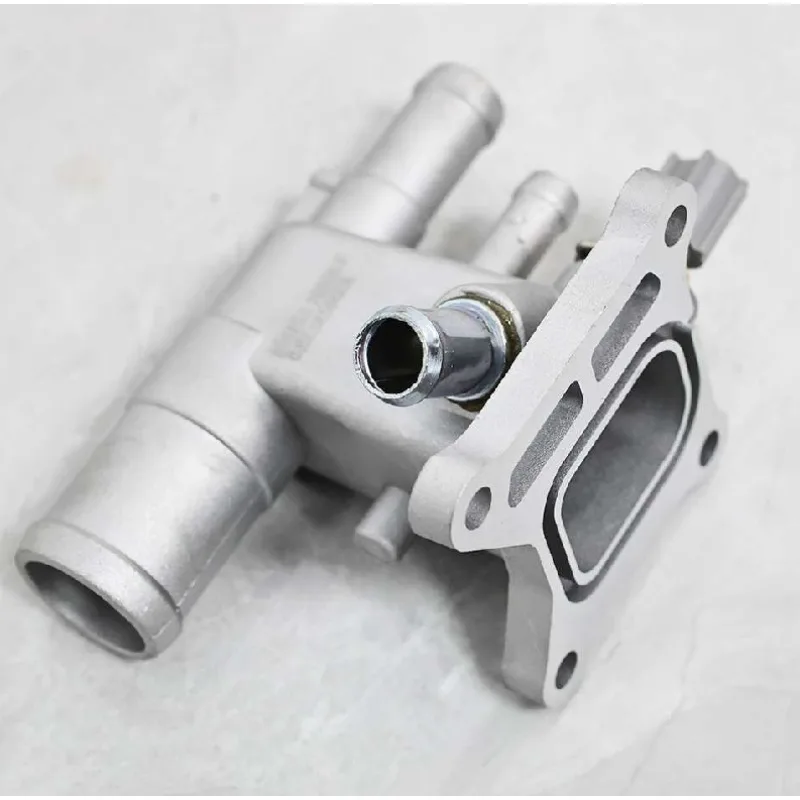 CJ5E8K556-BA Aluminium-Wassertank, obere Wasserleitung, Schnittstellenbaugruppe für Ford Mondeo Kuga Taurus Edge Explorer