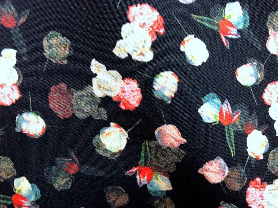 Designer Cloth 30 Momme Heavy Crepe Stretch Silk Fabric Black Bottom Color Small Floral Printing and Dyeing Dress