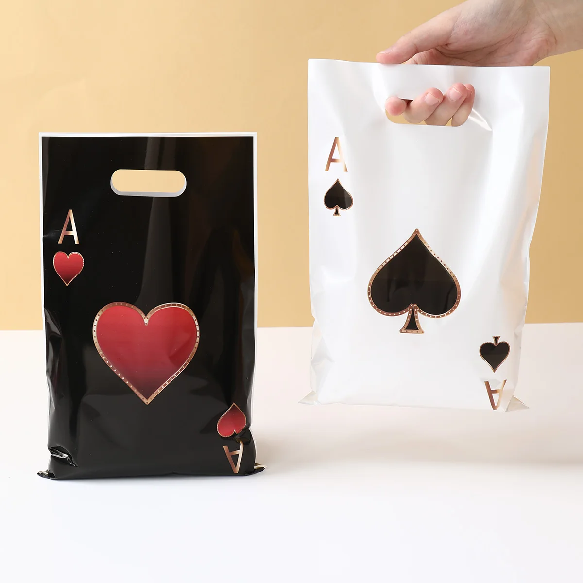 10/25/50pcs Casino Las Vegas Poker Theme Paper Gift Packing Bags Candy Bag for Adults Birthday Wedding Game Night Party Decor