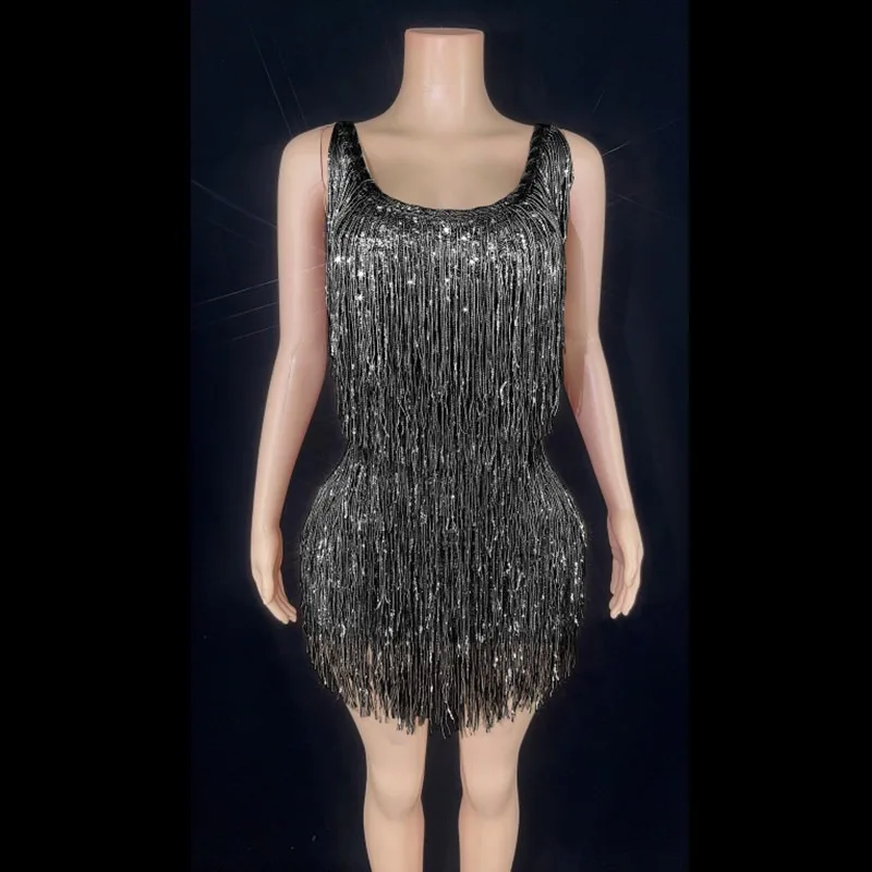 Minigonna attillata senza schienale con nappa Abito da performance sul palco per discoteca DJ Cantante Robe Femme Chic ed elegante Abiti da sera di lusso