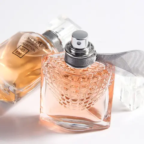 30Ml 여성용 페로몬 향수는 매력을 강화합니다 지속되는 향기 데이트 최면 유혹은 여성을위한 글래머 향수를 강화합니다