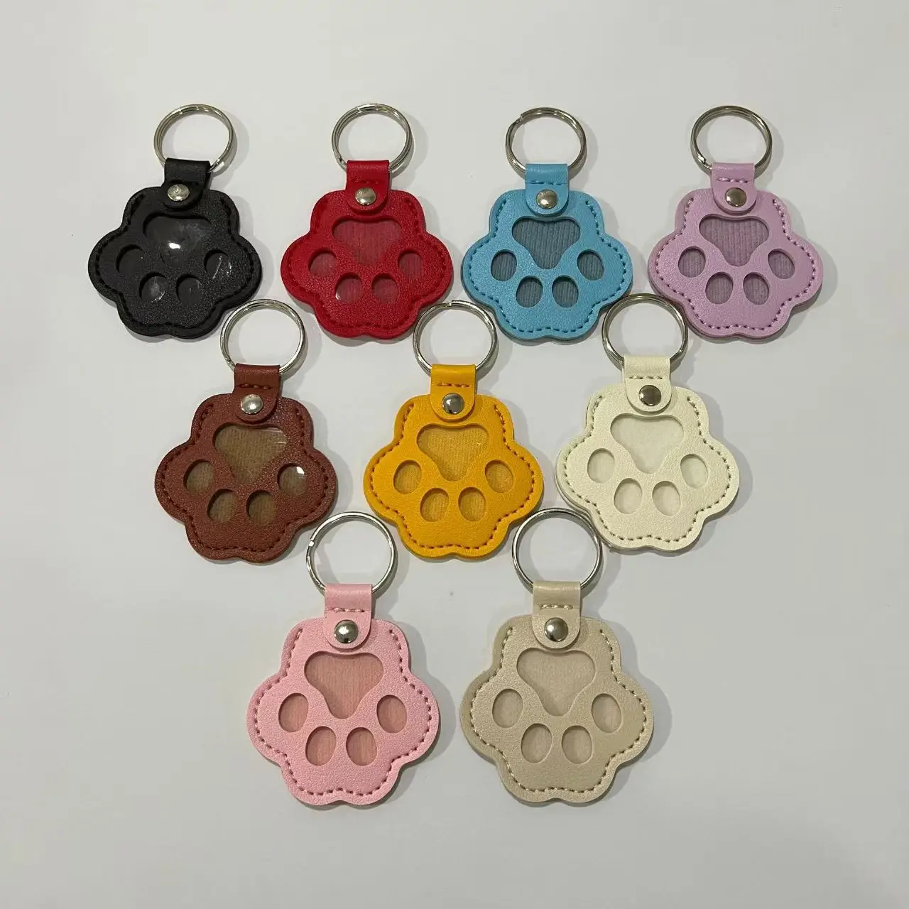Hundehaarsammler aus Leder als Schlüsselanhänger, Tierfell-Aufbewahrungsanhänger, Erinnerungsgeschenk für Hunde und Katzen, schöner tragbarer Haustieranhänger – Detail 7