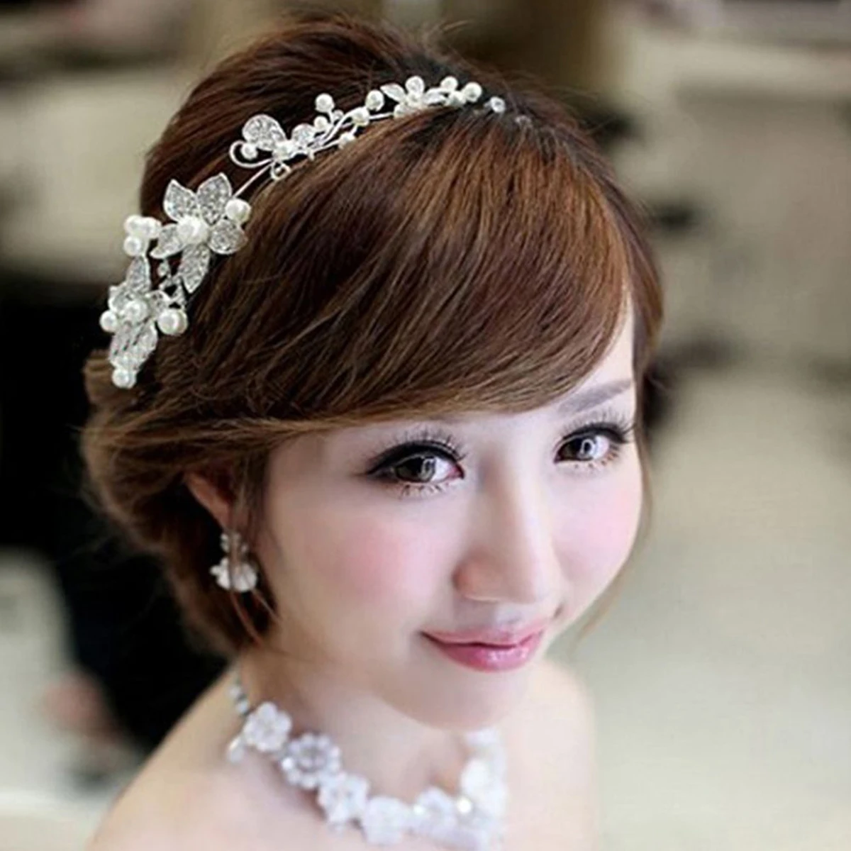 

Pearl Flower Headdress Tiara Headband Crystal Rhinestone Women Hair Band 27x4 5cm Bridal Prom Party Accessories Stylish