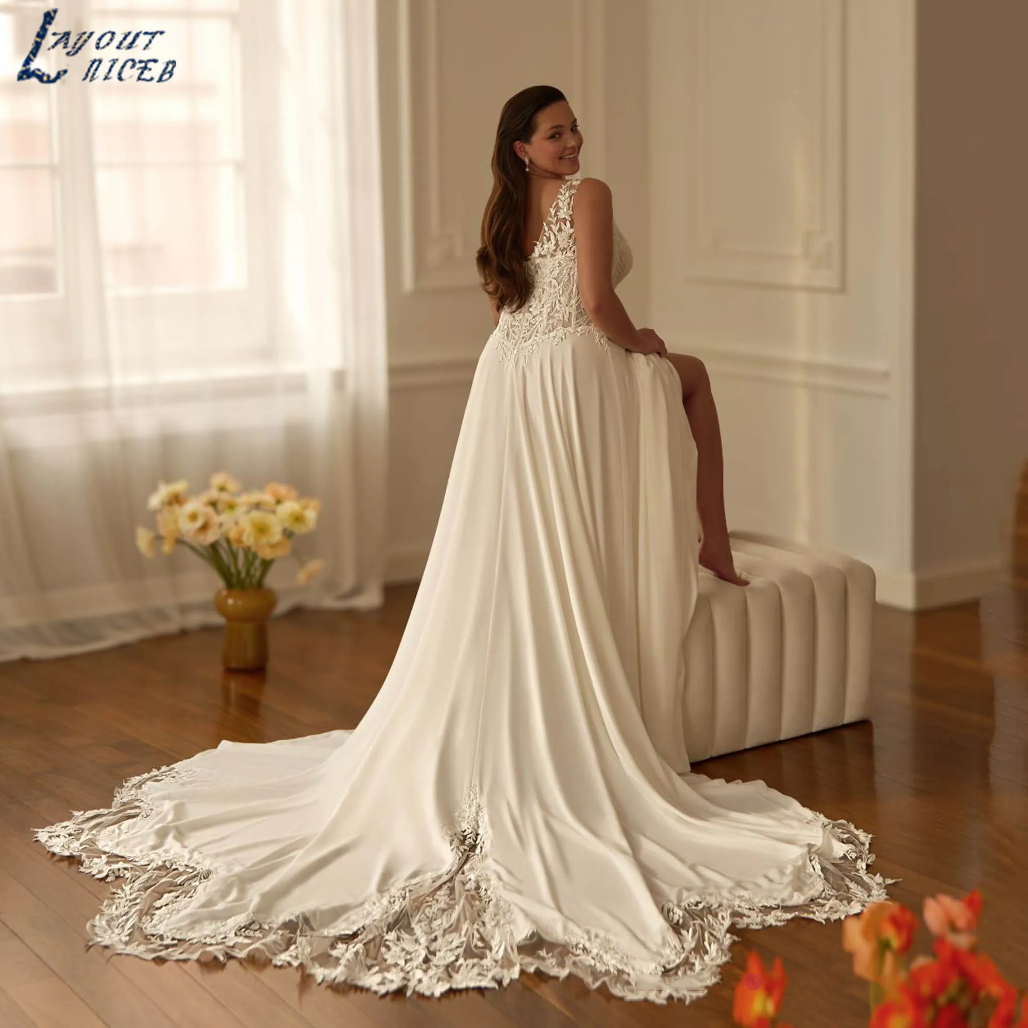 

Romantic A-line Bridal Dresses V-neck Appliques Chiffon Wedding Gowns 2025 Sleeveless Plus Size vestidos de novia Customized