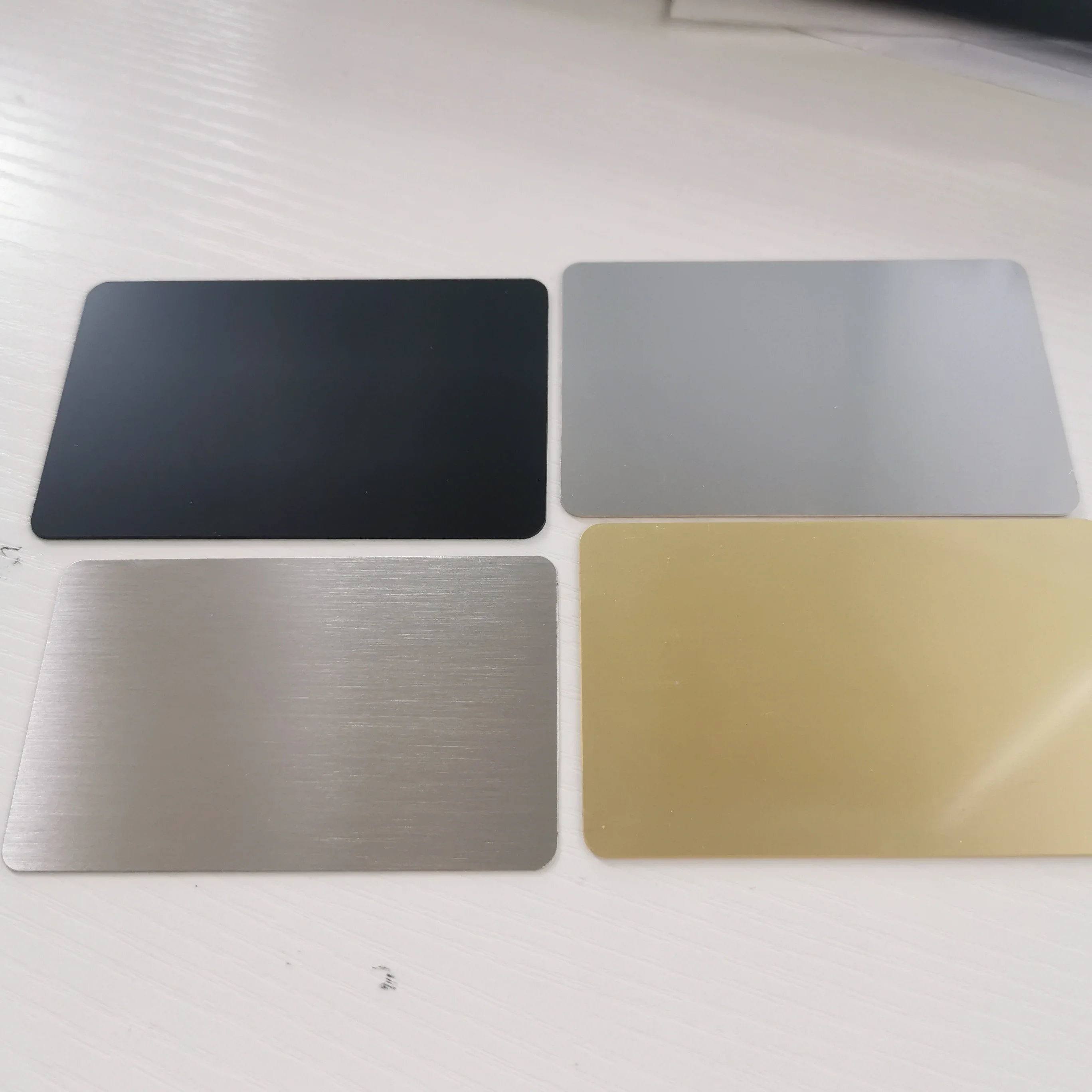 بطاقة عمل معدنية بسمك 0.8 مم، بطاقة عمل مؤكسدة من الفولاذ المقاوم للصدأ مع حجم بطاقة الائتمان