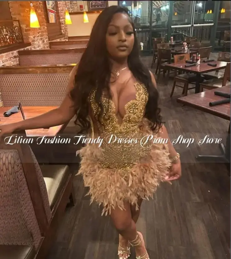 Gold Luxury Feather Short Cocktail Dresses Sexy Diamante Appliques Women's Party Queen Celebrity Gowns Customized robe de soirée