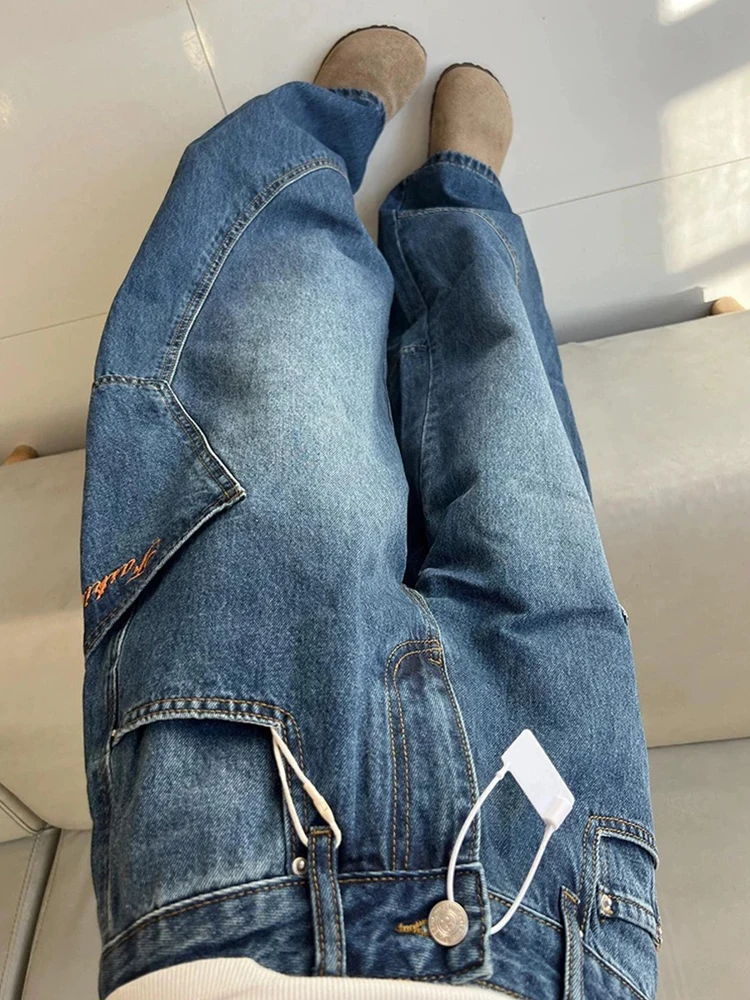 جيوب مطرزة تقسم ​ ​ جينز Scimitar أزرق مغسول للنساء جينز أمريكي عالي الخصر 2000s عتيق فضفاض واسع الساق