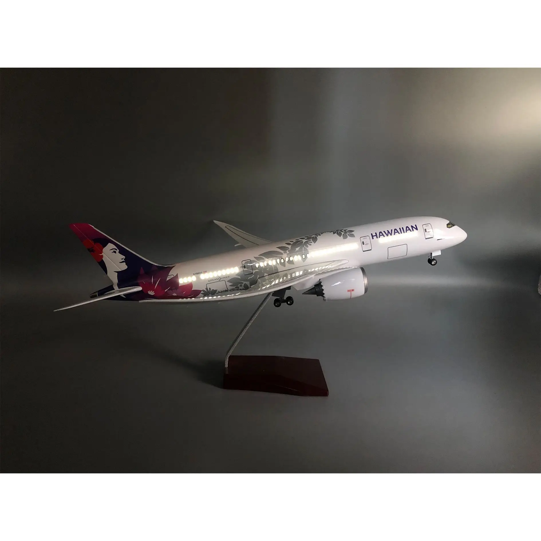 

1/130 Scale Aircraft Hawaiian B787 Airlines 43cm Model airplanes diecast Resin Toy planes with Landing Gear Wheels Light