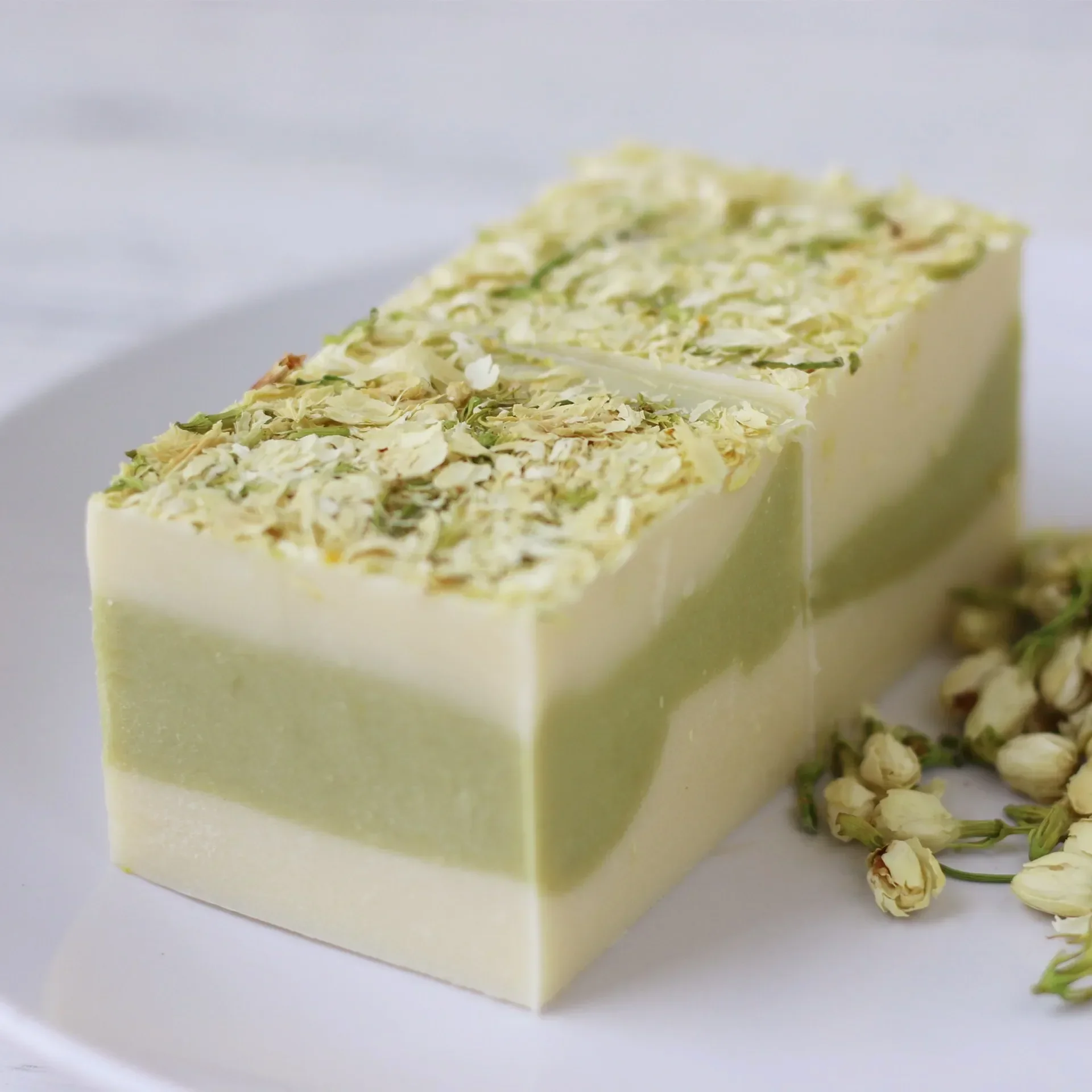 Handmade Gardenia Soap Rose Sea Salt Lemon Mint Jasmine Essential Oil Soap Low-temperature Cold Made Lavender 95g