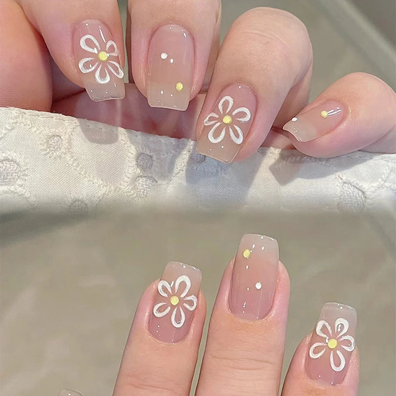 24Pcs Square False Nails For Girls Sweet And Cute Nail Tips Medium Press On Nails Patch Nail Art Decoration