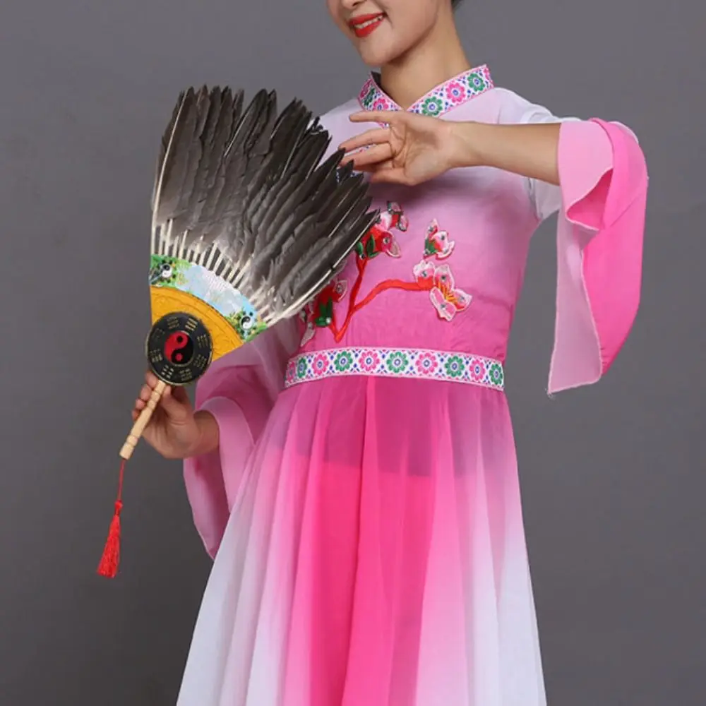 Zhuge Liang Fan Chinese Style Goose Feather Fan Vintage Lightweight Hand Fan Large Size Long Handle Tea Fan Photography Props