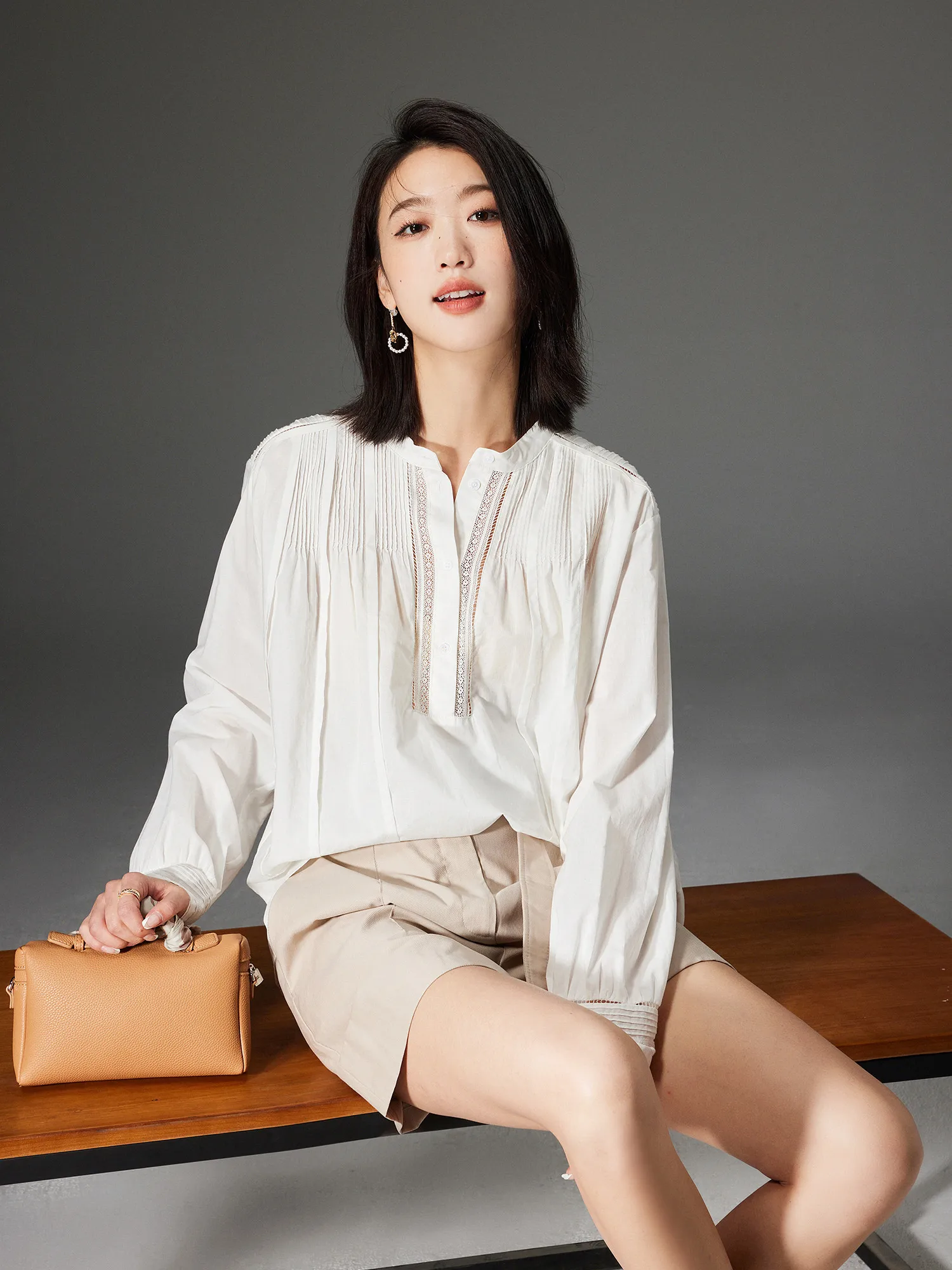 

Модная роскошная женская рубашка в стиле ретро с художественной вышивкой, из растворимого кружева, с длинным рукавом, для защиты от солнца