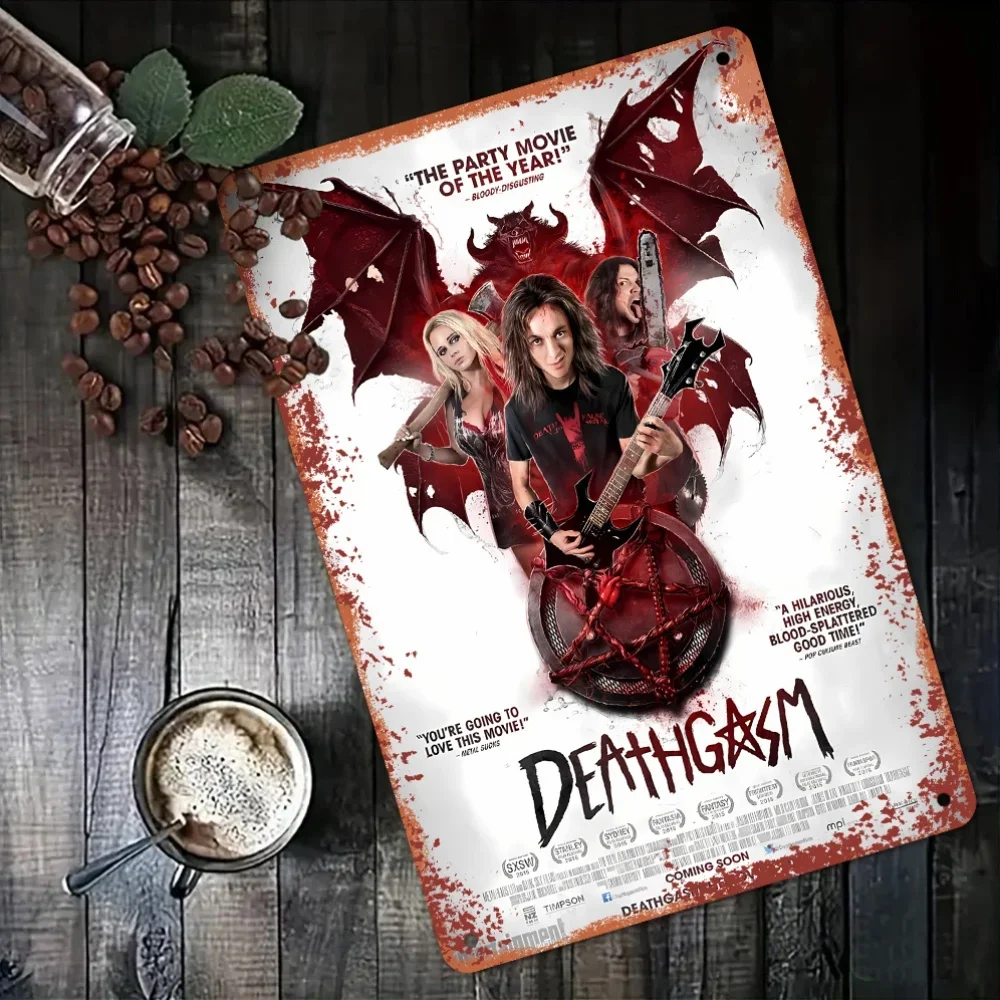 قم برفع ديكور منزلك أو البار أو الرجل الكهف أو المرآب باستخدام لافتة معدنية عتيقة مكونة من قطعة واحدة تتميز بملصق فيلم Deathgasm