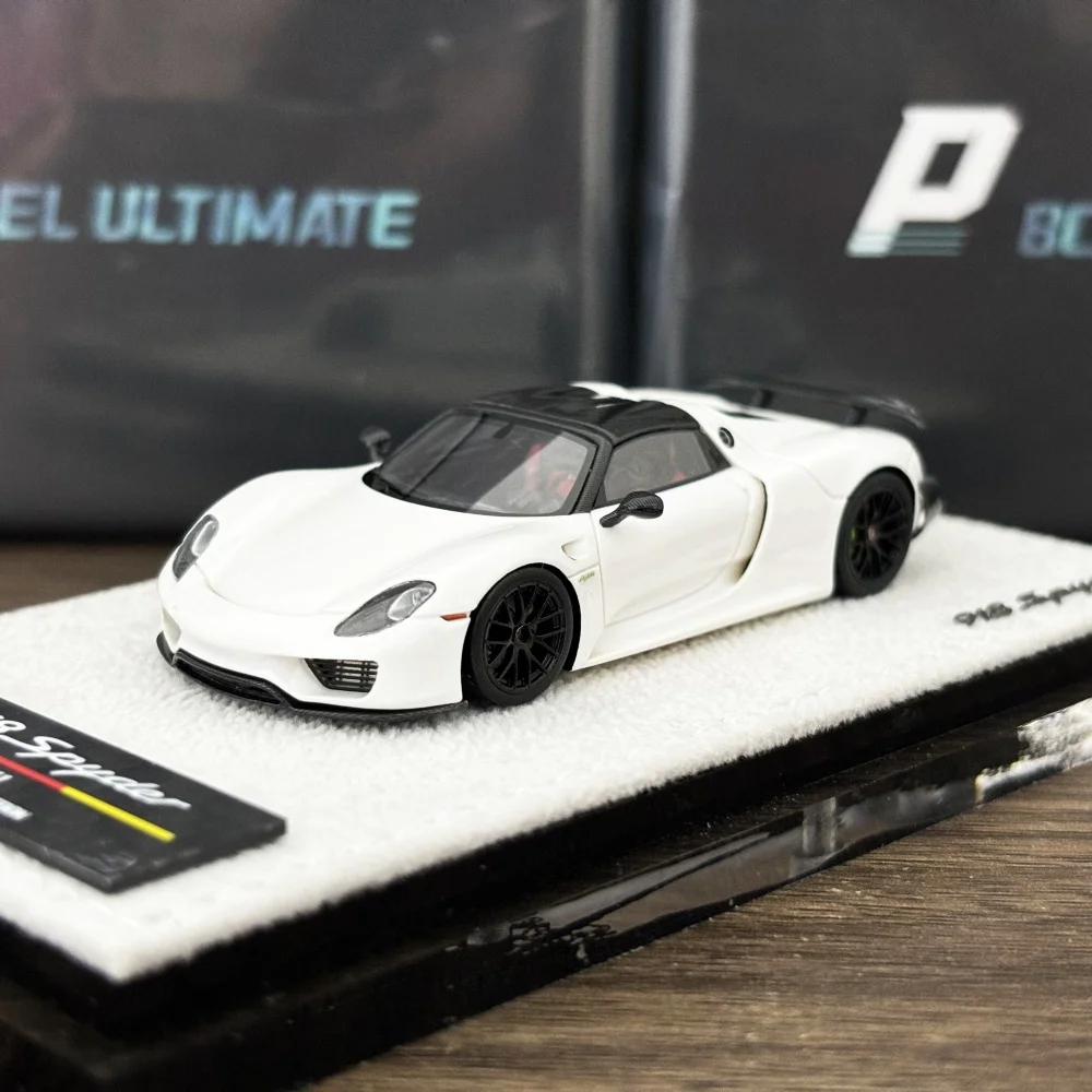 

BPC 1/64 918 Spyder Tricolor Collection Gift Scale Model Car