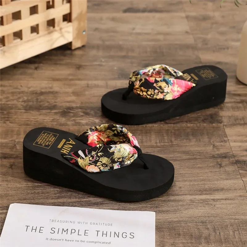 2023 Fashion Women Flip Flops Summer Beach Platform Slippers Casual Outside Wedges Sandals Summer Women Shoes