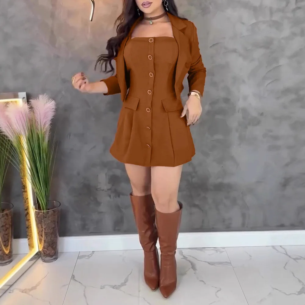 女性用2ピースセット、折り返し襟のコートとコールドショルダーのスパゲッティストラップボタン付きスカートセット