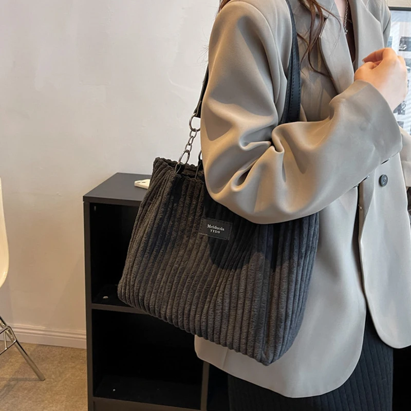 Thumbnail 4 - #60 Latest Square Bags Offers