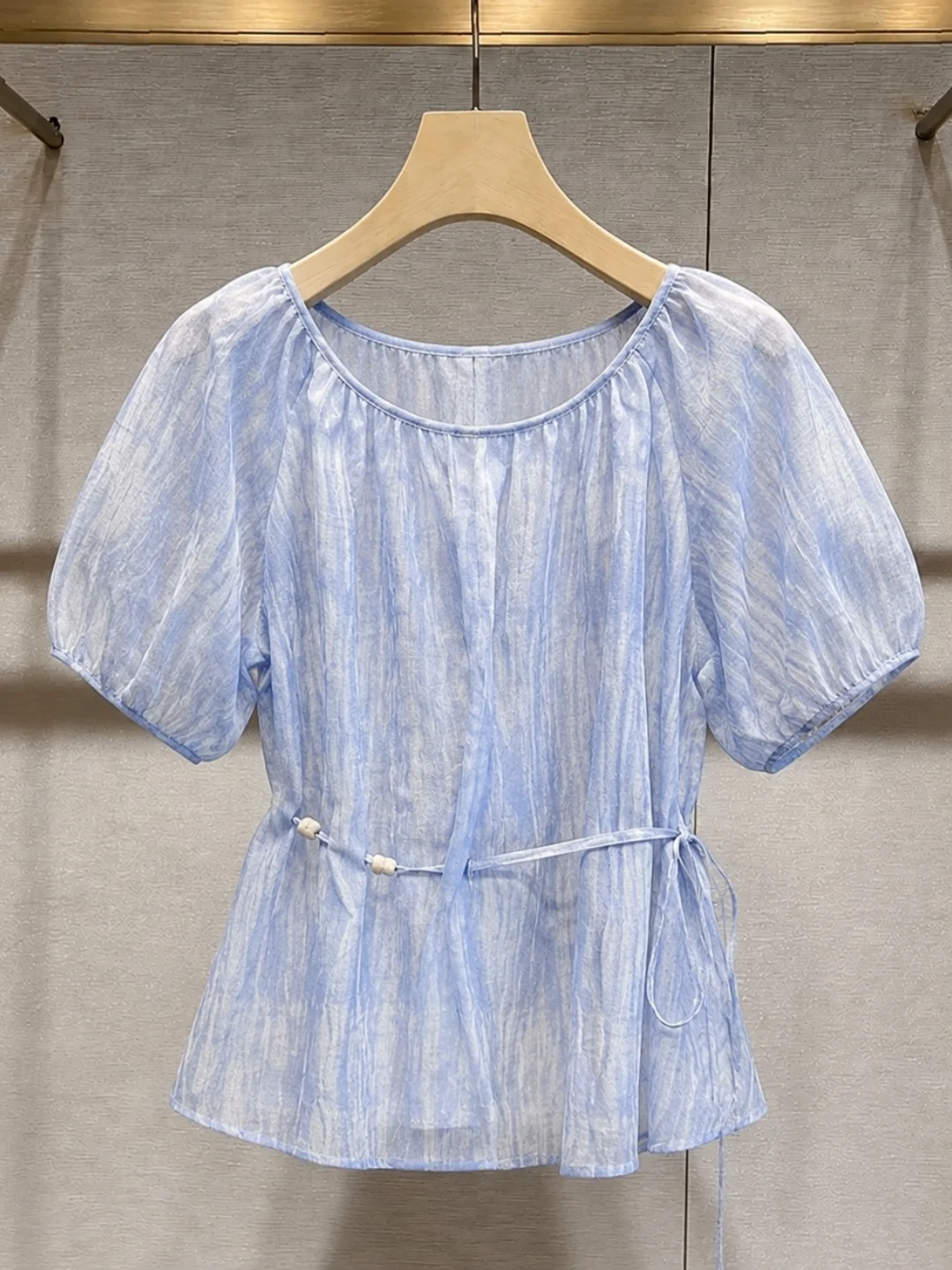 

Summer Vacation Style Bubble Sleeve Gradient Shirt Korean Version Waist Belt Slimming Short Sleeve Top Women's Fashion