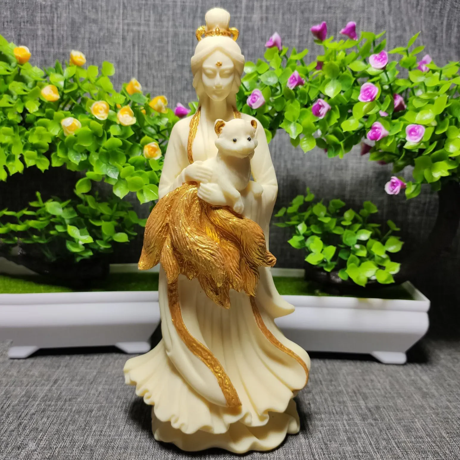 

Nine-Tailed Fox Fairy Statue Resin Sculpture High Quality Fairy Home Living Room, Room Decoration Artwork 21cm/8.25 in