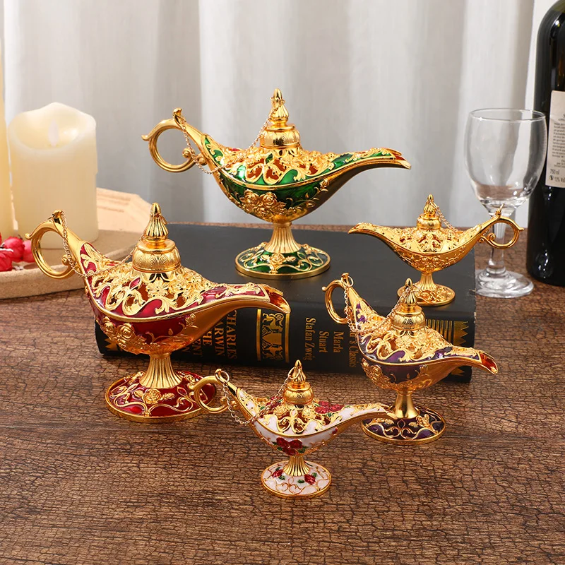 Large luxury gold patterned Aladdin magic lamp palace banquet decoration ornament, magic lamp handicraft ornament