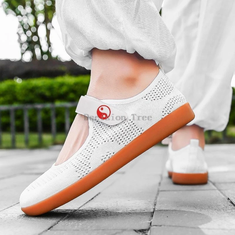 صنادل تاي تشي الكونغ فو للسيدات لعام 2025 أحذية بكين قديمة مجوفة قابلة للتنفس نعل عضلات البقر الناعمة أحذية فنون الدفاع عن النفس الصينية h003