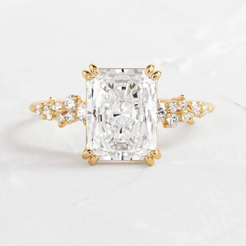 Custom Moissanite Gold Rings 18k 2 Carat Center 6.5*8.5mm  Crushed Ice Radiant Cut Moissanite Jewelry For Women