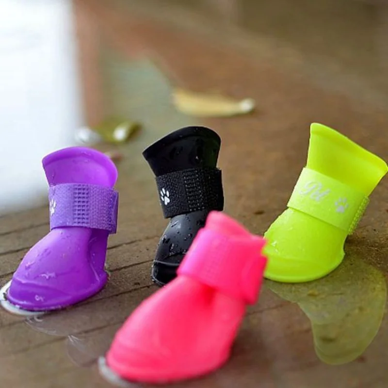 A Group Of Four Multi-Color Pet Rain Shoes Silicone Non-Slip Waterproof Dog Shoes Pet Supplies Dog Foot Cover