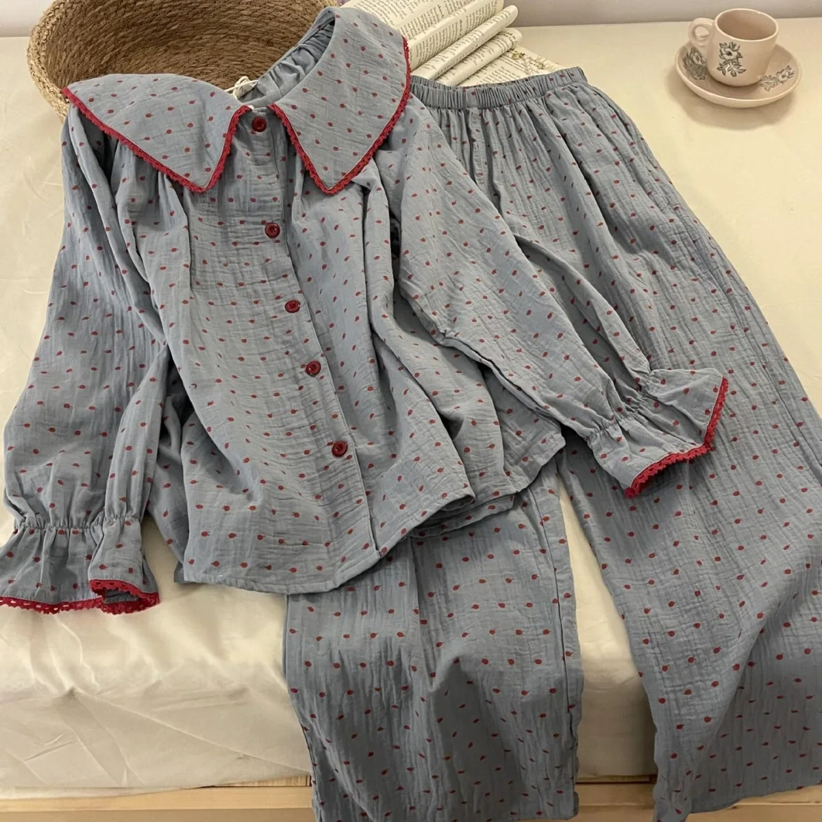 

Cute Women Pajamas Korean Polka Dot Doll Collar Pajamas Set Autumn Sleepwear Loose Fashion Long-sleeved Student Loungewear