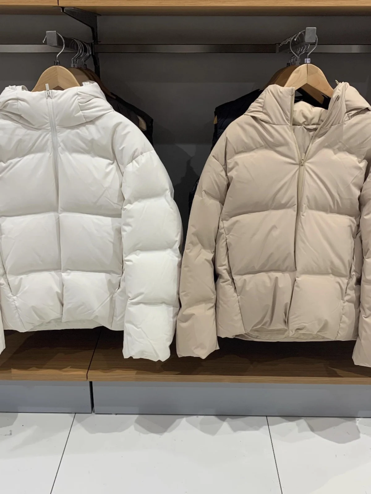 

Женская зимняя утепленная куртка с капюшоном, теплая верхняя одежда, уличный стиль, белый пуховый наполнитель