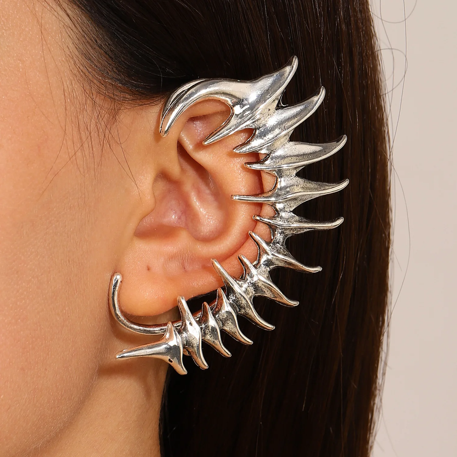 1Pc Party Gothic style spiked ear studs with exaggerated personality punk look, unique alien metal earrings without ear holes
