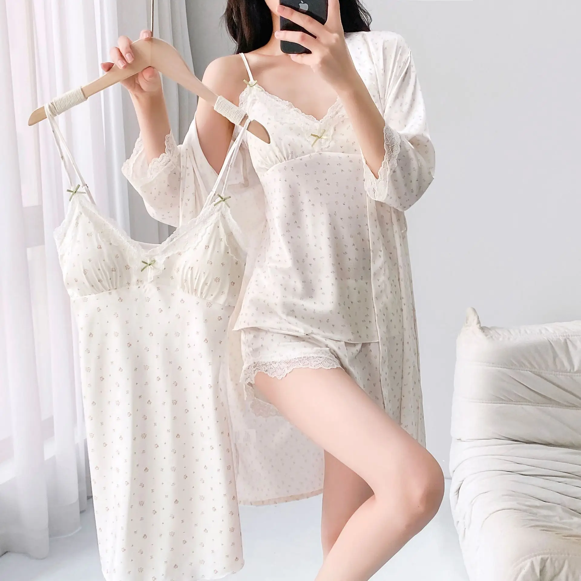 

Pajamas Four Piece Set Sexy Lace Trim Nightgown Nightwear Spring Summer Women Bath Robe Loose Silk Satin Home Wear Pijamas Suit